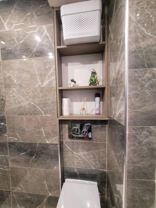 Love Room A Cannes - Appartement 25M2 Pour 2 Personnes Avec Un Jacuzzi Prive المظهر الخارجي الصورة