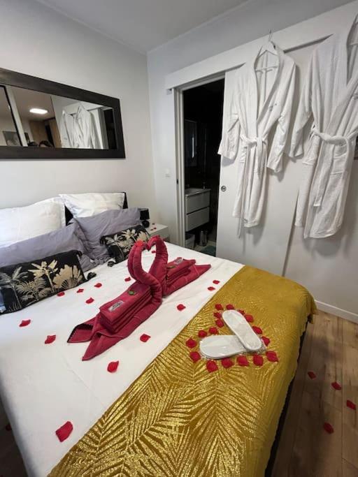 Love Room A Cannes - Appartement 25M2 Pour 2 Personnes Avec Un Jacuzzi Prive المظهر الخارجي الصورة