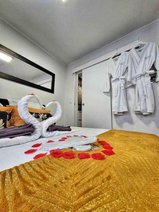 Love Room A Cannes - Appartement 25M2 Pour 2 Personnes Avec Un Jacuzzi Prive المظهر الخارجي الصورة