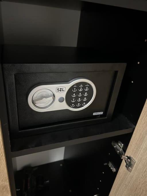 Love Room A Cannes - Appartement 25M2 Pour 2 Personnes Avec Un Jacuzzi Prive المظهر الخارجي الصورة